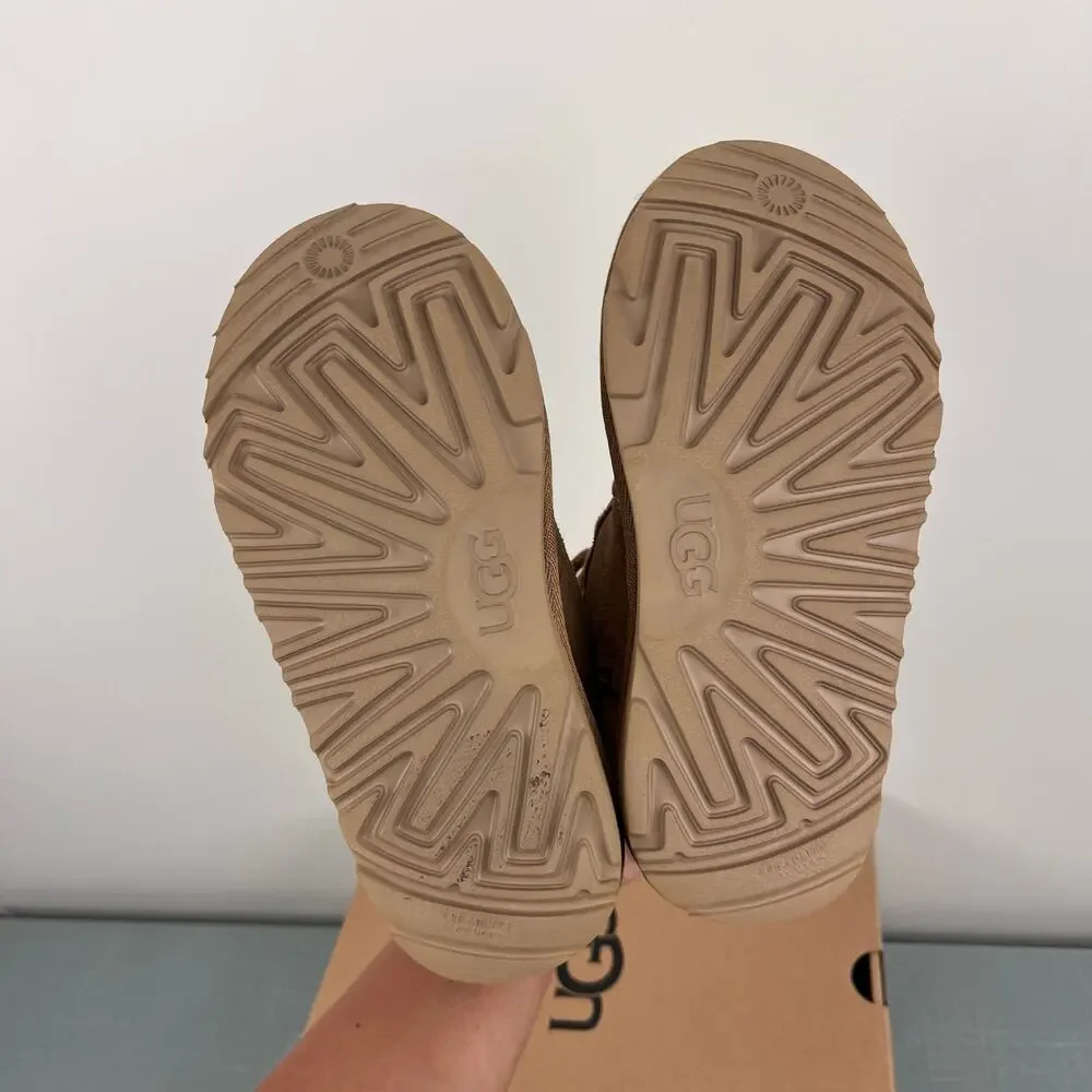 Ugg Kids' Neumel High Suede Sheepskin Chukka Boot Chestnut 13